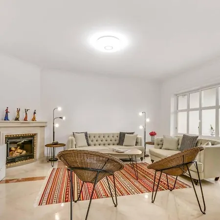 Lindo Apartment *