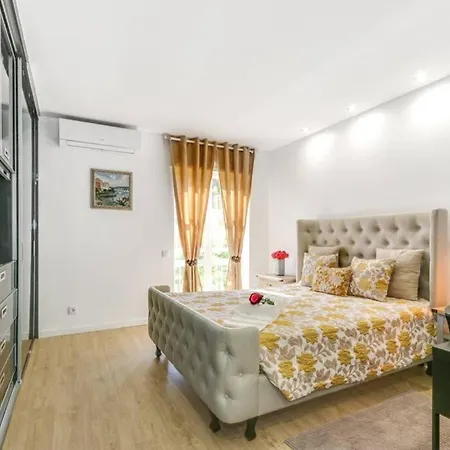 Lindo Apartment