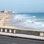 Lindo דירה *